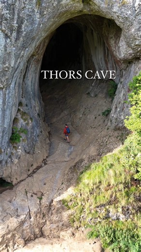 Amazing cave in The Peak District 🏞️ Thors cave is an absolute beauty! Hiking across from wetton mil is a nice route that give fantastic views of the cave from below… bare in mind the roads to wetton are single track lanes and parts of the route / cave are super slippy! Enjoy 🥾 #hiking #cave #peakdistrict #outdoors | Sam Culley