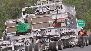 Edwards Moving & Rigging was awarded the transport of three (3) turbines from the manufacturer to a new combined cycle power plant in the Northeast US. Watch how our A-500 Dual Lane Transporter easily moves this turbine along the mountainous multi-state 230 route! | Edwards Moving & Rigging