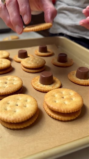 Ritz Cracker Rolos Recipe: Salty, Chocolatey, and Caramel'y Delight