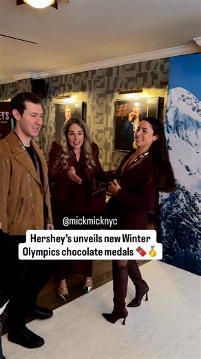 Hershey’s just unveiled new Winter Olympics chocolate medals 🍫🥇 @hersheys Olympic & Paralympic legends Aly Raisman, Jason Brown, and Amy Purdy were in NYC for the launch @alyraisman x @amypurdygurl x @jasonbskates On Saturday, Feb 7 at 10 a.m., the first 400 guests at Hershey’s Chocolate World in Times Square will receive a FREE exclusive Hershey’s chocolate medal 🥇 | New York Mickey