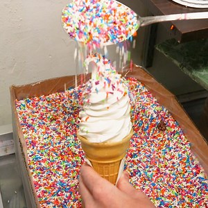 9.1M views · 43K reactions | This is how Ray's Candy story became the most legendary shop in NYC for late-night munchies. | Insider Food | Facebook