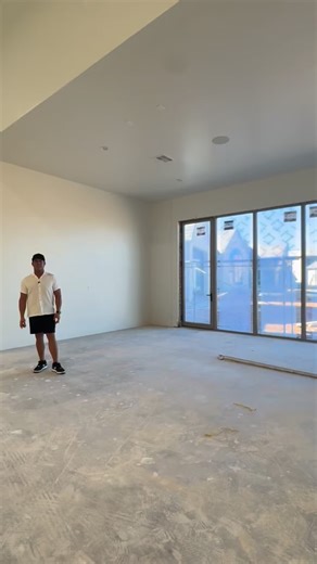 At RL Wyman Design Create we know how to nail a party area! Check out this video where we give some tips on how you can level up your living space when designing your home. Builder: @rlwymandesigncreate RLWymanDesign Create Team: @cuttingedgepools @countertopsource @stuartawning @customfireplacesg @sportscourtofsouthernutah @shawnrpatten @sunpro_corporation @gooddoggolf @baileypainting @wilkinsonshouseoflighting @garage doors only @titanstairs_southernutah_ @theblindmanusa @soniq.windows @dumpst