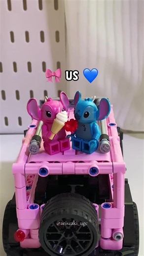 Cute Couple Keychains to Symbolize Love