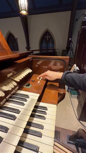 The fun-button! 😀🎹 #organ #church #kirche #churchorgan #organistsofinstagram #organist #orgue #opera #classical #classic #musik #music #york | Paul Fey - Organist & Composer
