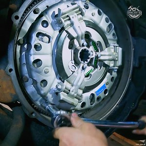 124K views · 1.8K reactions | Important Dump TRUCK Repairs | FarmCraft101 | Facebook