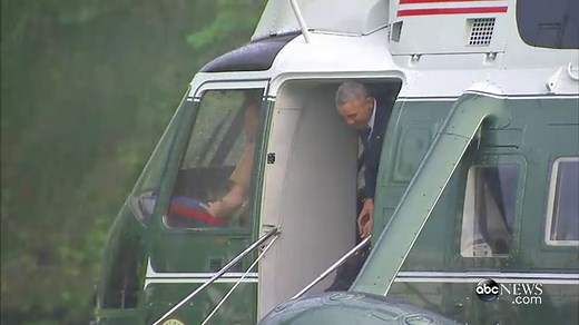What Happens When Only President Obama Has an Umbrella?