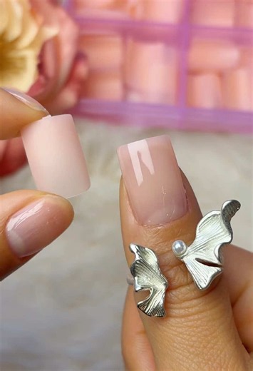Wunderschöne Nagellackfarbe: Warum du sie jetzt brauchst