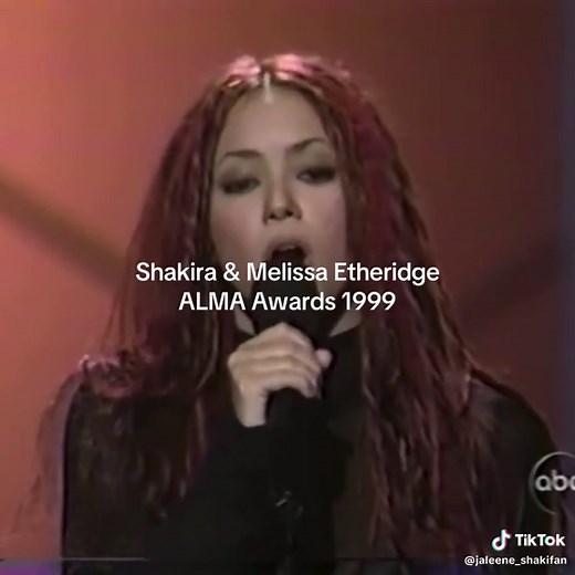 Shakira & Melissa Etheridge performing “Come to My Window” and “Inevitable” (English version) at the 1999 ALMA Awards.#shakira #melissaetheridge #grammys #performance #1999
