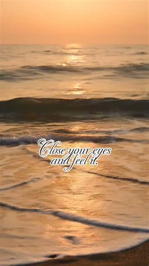 Ocean Waves at Sunset. 40 Seconds Relaxing Beach Loop for Calm & Focus. #shorts