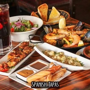 Secure your 🎅🏼🎄 CHRISTMAS PARTY🎅🏼🎄 today! with our GREAT DEAL $55/pp inc: Amazing Live flamenco Show 💃🏻 - All you can eat & drink during 1.5 hour. Deeeelicious Tapas, Paella & Sangria! 🍷 Do not miss out! Call 9571 9005 or visit >> http://bit.ly/20p6gjY | Spanish Tapas Restaurant