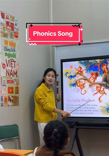 Engaging Phonics Song with Ms. Jenny