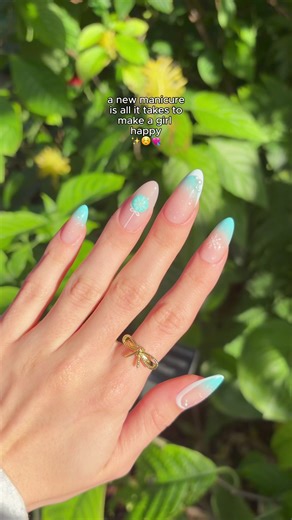 Ice Crystals Press-On Nails for Perfect Manicure