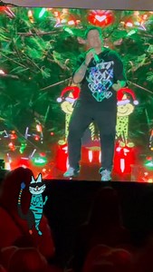 Nicht schon wieder die Melodie🎄🎅✨ #weihnachtssong #christmas #advent #live #weihnachtsmann #grinch #scheissmelodie | Kerstin Ott