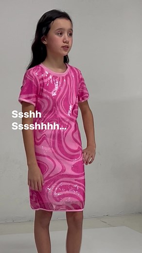 214K views · 520 reactions | Positive vibes 勺 #model #modeling #modellife | Erin & Anya | Facebook