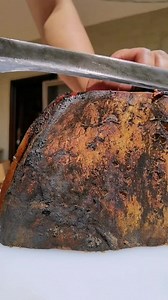 597K views · 2K reactions | Mastering the art of perfect pizza—crispy crust and all!  #PizzaLovers #HomemadeGoodness | Jotted Expressions | Facebook