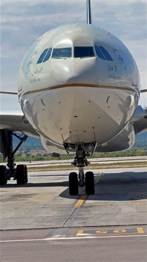 Smooth touchdown of the mighty Boeing 777-300 as Saudia arrives in style! 🔥 #saudiairlines #travel