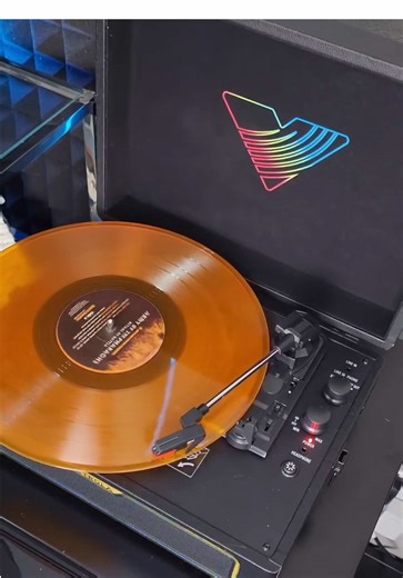 Give your music listening experience the glow up it needs with the Journey Glow record player, available on TikTok Shop. Interested in becoming a Victrola affiliate? You can now apply to our new TikTok affiliate campaign for the Journey Glow! 🎥: @Phazer Onest