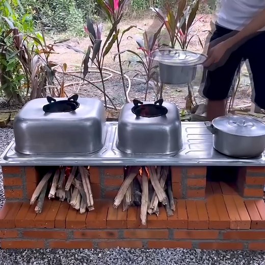 Recycle old dishwashing trays into wood stoves | Genius Recycle