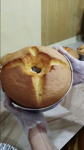 removing vanilla chiffon cakes from tube pan #cake #baking