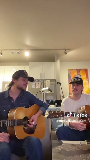 Cover de 'Walk Right Back' por Bryce Menchaca