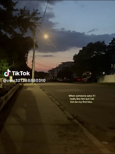 #fouryoupage #fypvirall #relatable #xyzbca #fypシ #firstkiss | First Kiss