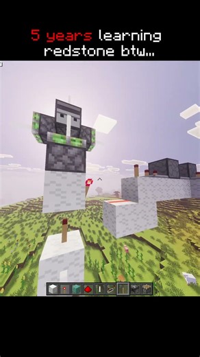 Building a redstone machine be like: #minecraft #shorts
