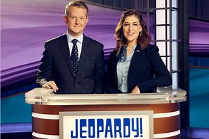 It Pays To Be A ‘Jeopardy’ Host: Ken Jennings and Mayim Bialik’s Salaries Revealed