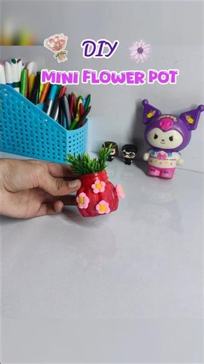 DIY Mini Flower pot... #diy #craft #mini #pot #flower #the crafty aliza