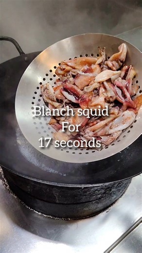 Squid curry recipe. #squid #squidrecipe #curryrecipe #squidcurry #recipe #cooking #food #foodie #foodideas #ulamideas #teamphiara #ragebait #fypシ゚ #foodiesoffacebook #highlightseveryone | John Tenorio