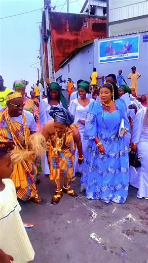 Vidéos de MADJENIN l’intouchable (@madjenefitini) avec Kinoue - Roseline Layo