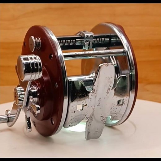 Penn Peer Reel 309 Vintage Bakelite Handle Level Wind USA Made Fishing Reel