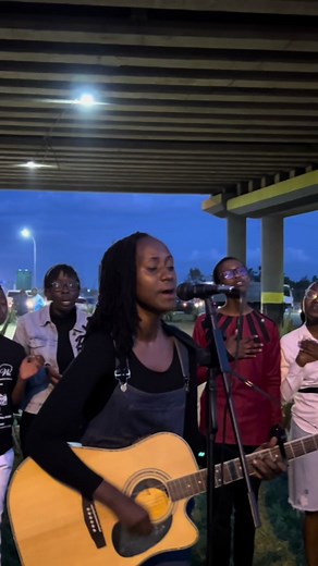Vanissy Street Worship: Gospel Music Tutorial by Genz254