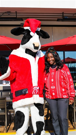 Join us on the patio this Saturday, 13th December 2025 for a cheerful morning of holiday fun, breakfast and memories for the whole family. ❄️ 🐮 There are 2 time slots available to reserve a table for this event: 8:00am - 8:45am or 9:00am - 9:45am. Here’s what to expect: • Write letters to Santa • Christmas coloring sheets • A free cookie and white or chocolate milk for every child (extra fun for those in Christmas PJs!) • Mini gifts from Santa Claus and Santa Cow • Family photos with Santa and 