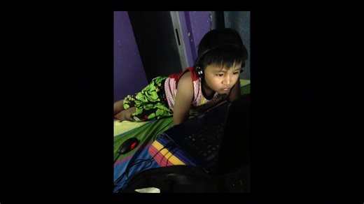 NO NOVEMBER BIDA KASI—— 🤪 𝐀𝐋𝐋 𝐄𝐘𝐄𝐒 𝐎𝐍 𝐂𝐋𝐎𝐔𝐃 𝟗! 𝐎𝐔𝐑 𝐃𝐄𝐂𝐄𝐌𝐁𝐄𝐑 𝐁𝐈𝐃𝐀 𝐈𝐒 𝐅𝐈𝐍𝐀𝐋𝐋𝐘 𝐇𝐄𝐑𝐄! 👀✨ 𝘾𝘼𝙈𝙀𝙍𝘼𝙎 𝙍𝙊𝙇𝙇𝙄𝙉𝙂, 𝙄𝙉 3...2...1...🗣️🎥 It's the time of the month again! We introduce to you our COMMBida for the month of December, no other than — 𝐂𝐑𝐈𝐒𝐂𝐋𝐀𝐔𝐃𝐄 𝐎𝐑𝐎𝐏𝐄𝐒𝐀! 🌟 As art shines throughout his journey in life, he is now ready to showcase his extraordinary talent in art 🎨, film 🎬, and photography 📸, talents that have shaped hi