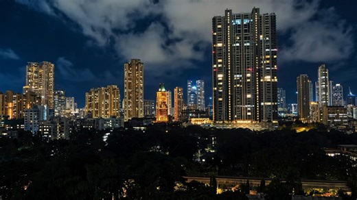 What makes Mumbai skyline feel so futuristic at night?