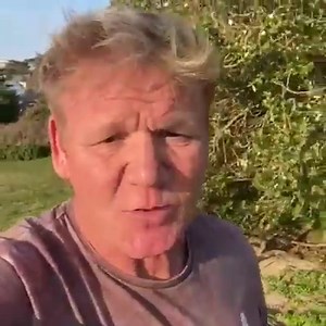 270K views · 12K reactions | I'm back for more ! Tomorrow join me at 5 PM UK/12 PM EST as I cook live on an all new #Ramsayin10 ! That's right I'm going to show you how to make a delicious #StirFry ! I'll see you on my Instagram stories then Gx | Gordon Ramsay | Facebook