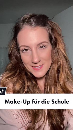 Natürliches Make-Up Tutorial für die Schule