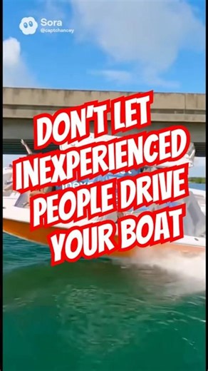 NEVER Let Inexperienced Drivers Near Your Boat! 😱 #BoatFail #BoatingFail #BoatCrash #IdiotsInBoats