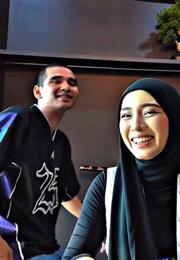 Video Lucu Adik Beradik Angkat Berkongsi Momen