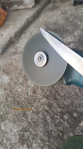 How to sharpen a knife razor sharp #technique #sharpening #knife #tips #mariogocotano | Mario Gocotano