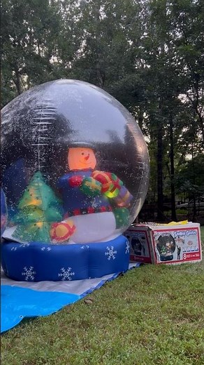 2005 Gemmy Airblown Inflatable 8ft Christmas Snowman Snow Globe