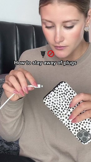 Get your Snap-N-Charge today, and never worry about running out of battery again! Stay connected on the go: https://statikco.com/products/snap-n-charge-1⚡ #snapncharge #powerbank #techtips #compactpowerbank #funny | Statik | Facebook