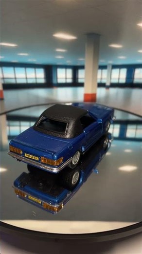 1:39 Mersedes-Benz 500 SL. Shell. Classic SportsCar Collection. Convertible. (c) 1991. Made In China