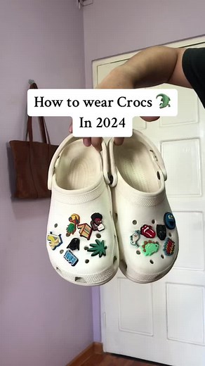 How to Wear Crocs in 2024: The Ultimate Fashion Guide