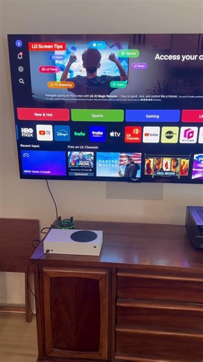 How to turn on LG Oled for Mother -in - law and get to YouTube tv