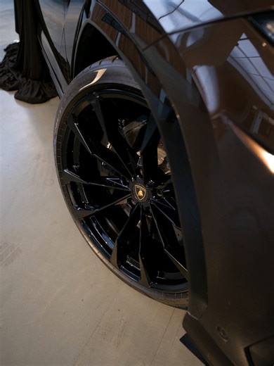 Auto nerd onthulling: Wat zit eronder de doeken?