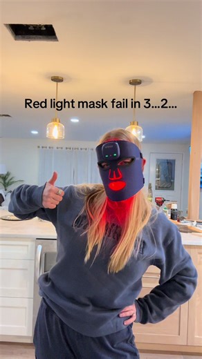 At least I still have my finger hahahaha FAILLLV #redlightmask #redlight #fail #microinfluencer