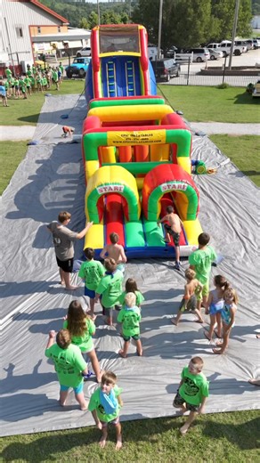 The ✨blow up obstacle course✨ is always a Kids Day Camp FAV🤩‼️ #CompetitiveFun #RiverRanch | River Ranch Resort