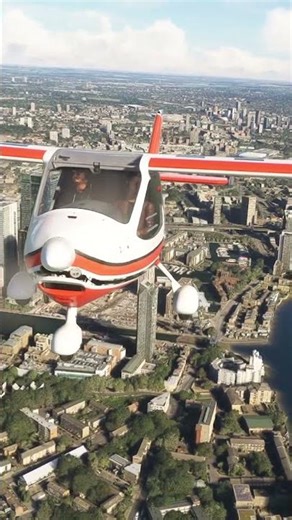 The O2 London - Flight Design CTSL over the City