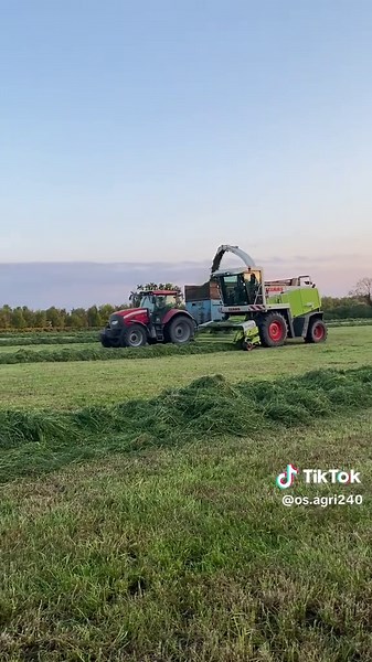 Explore Powerful John Deere Tractors in Action